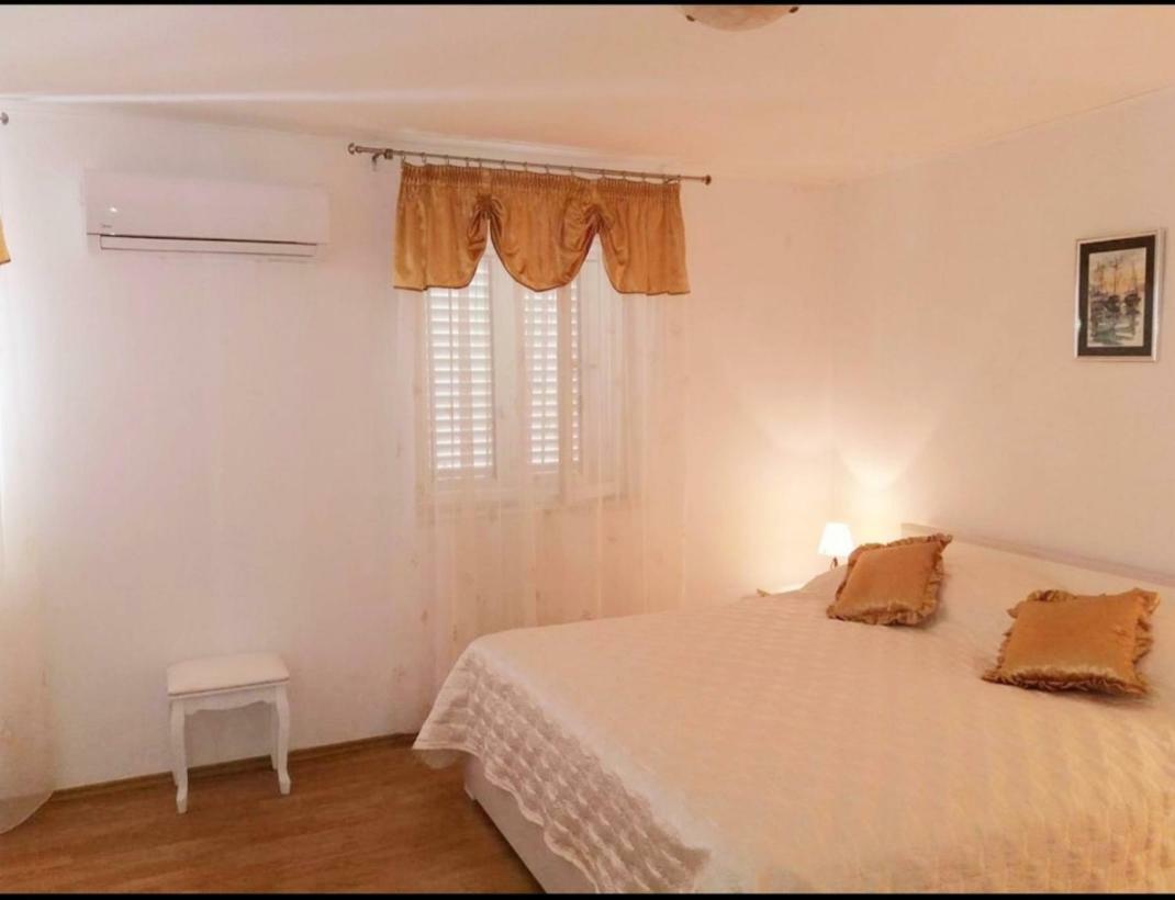 Apartman Perina Trogir Exterior photo